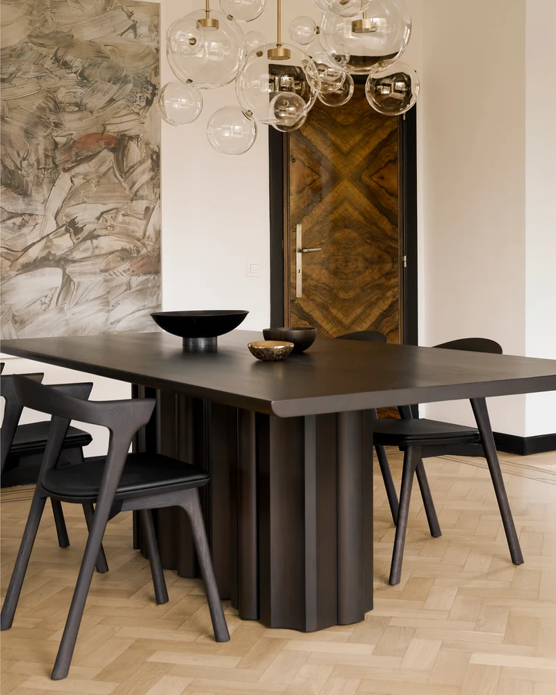 Sequence Dining Table