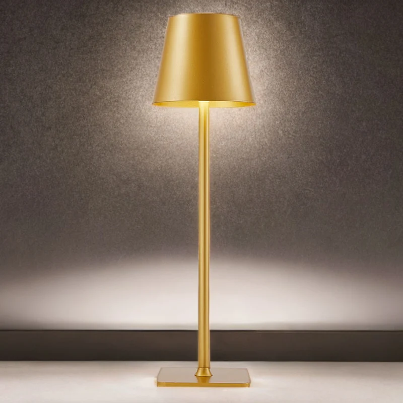 Rechargeable Lamp / Gold