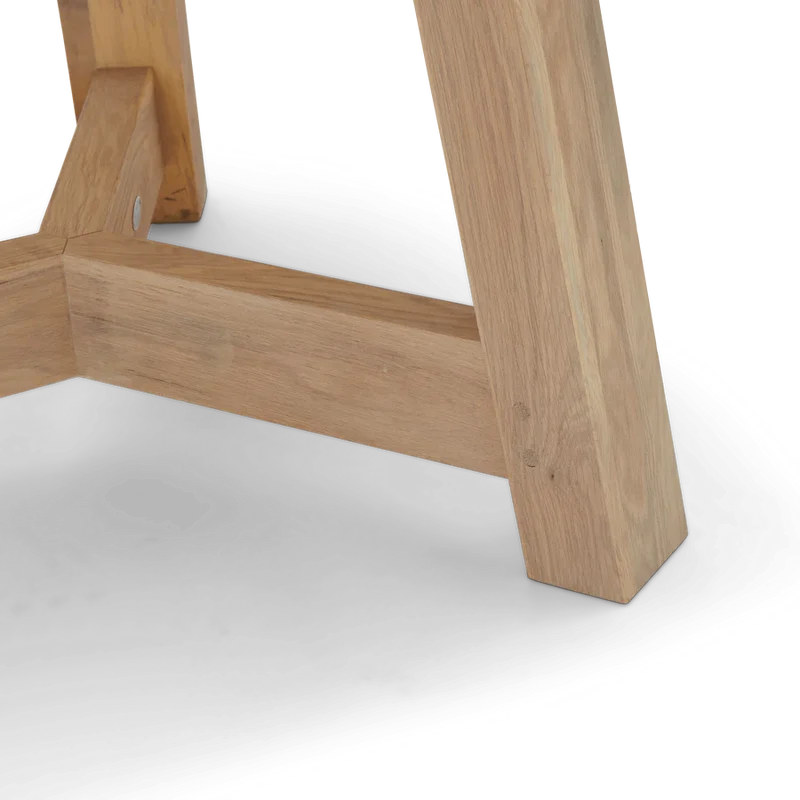Arundel Round Oak Dining Table