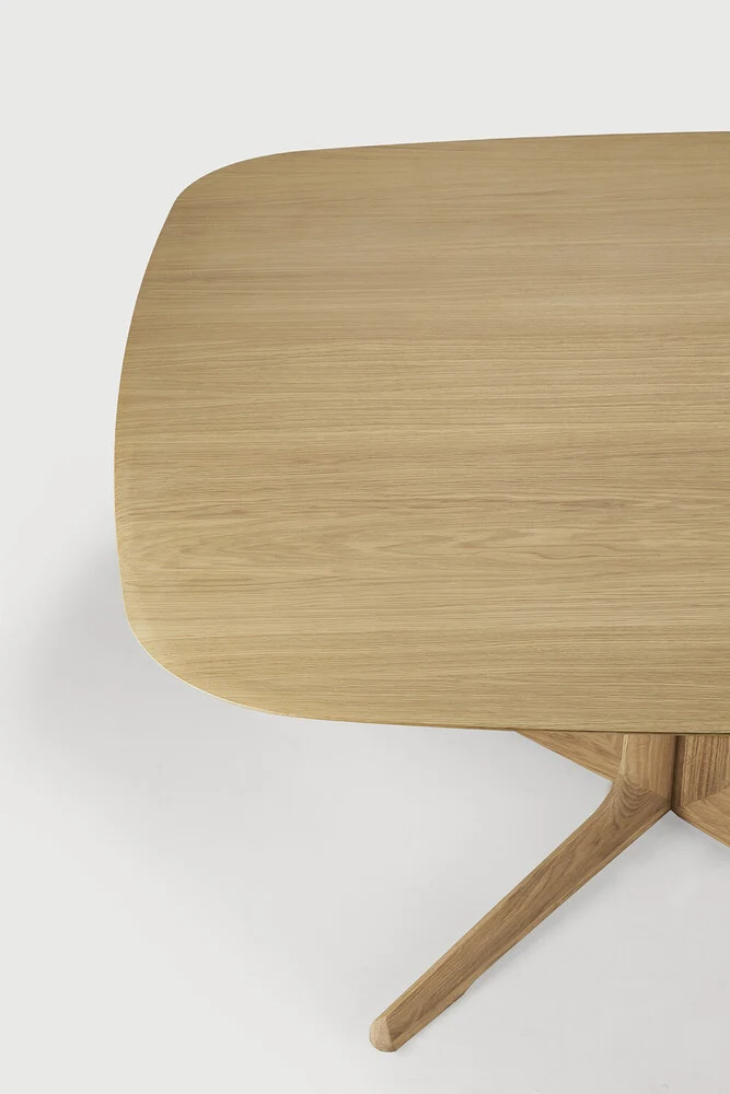 Corto Dining Table / Oak