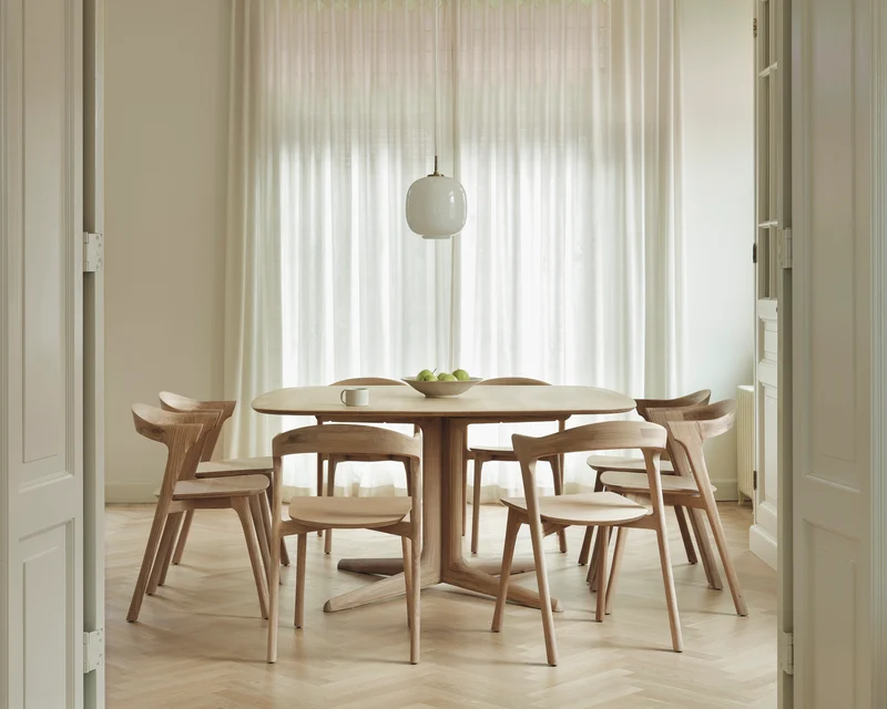 Corto Dining Table / Oak