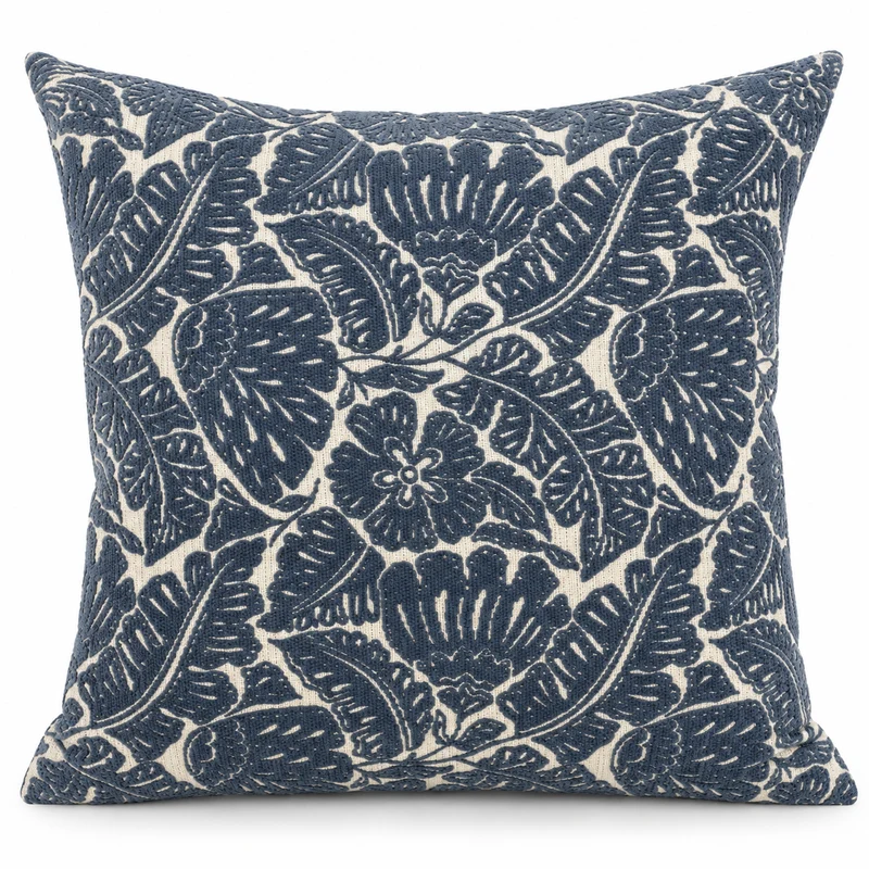Coussin décoratif à motif floral bleu et écru – Java 50x50