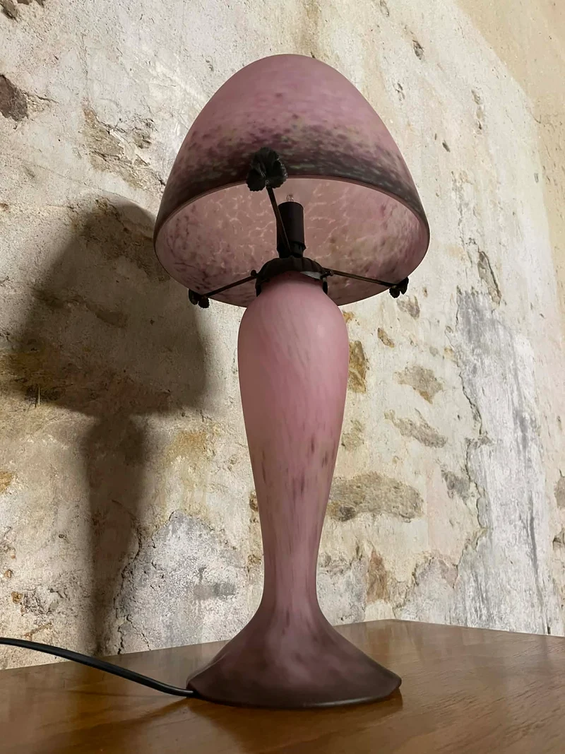 Lampe Le Verre Français en verre rose