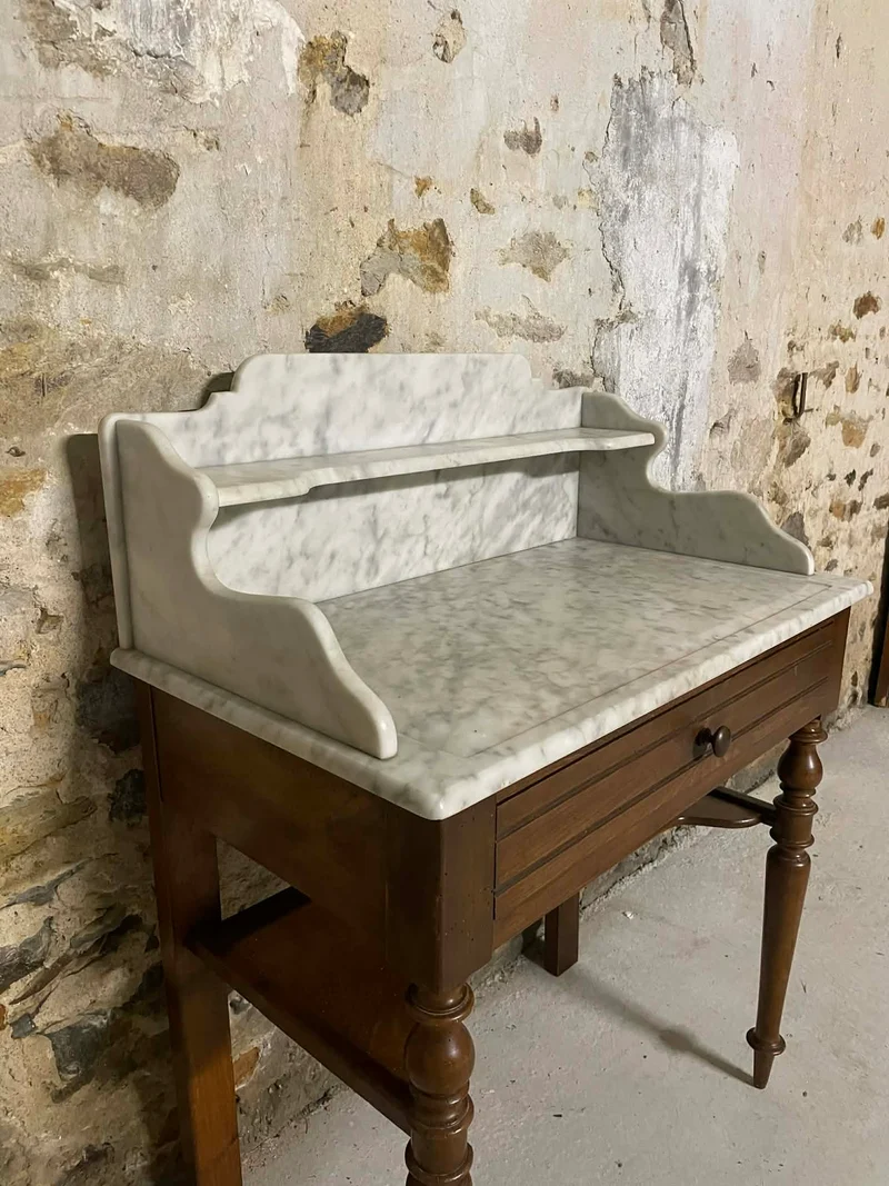 Coiffeuse ancienne en bois et marbre blanc