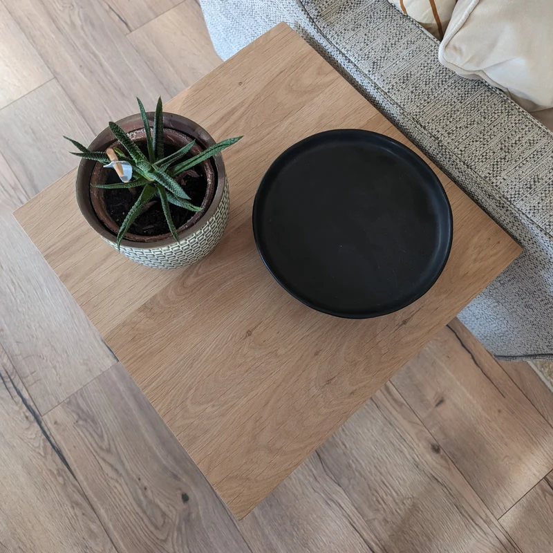 Table d'appoint en chêne massif recyclé