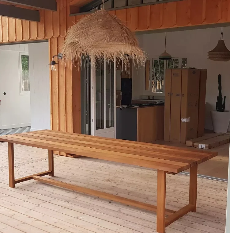 Table en chêne massif extérieure - SUR DEVIS