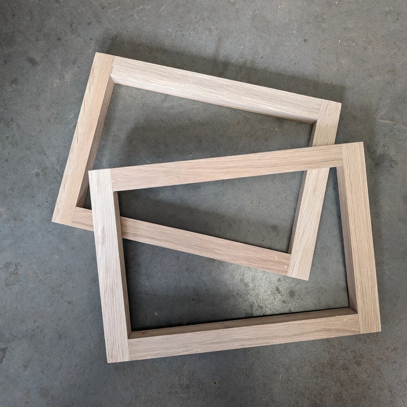 Pieds de table basse en bois rustique