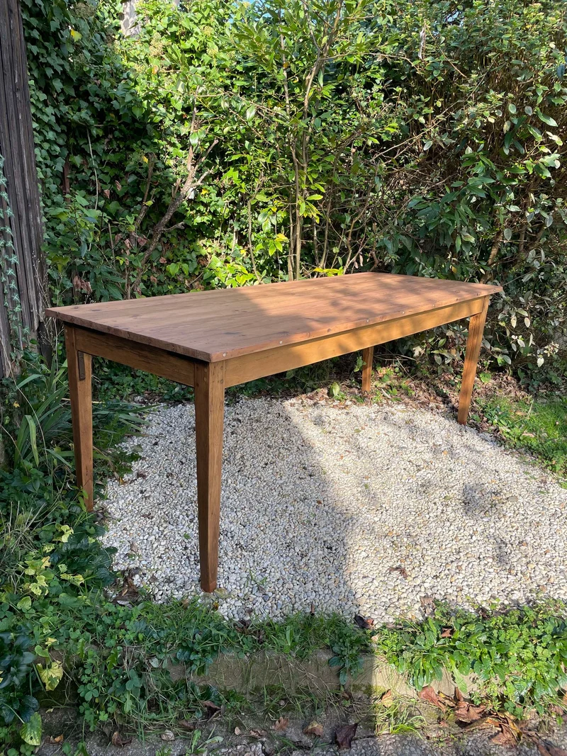 Grande table de ferme pieds fuseaux