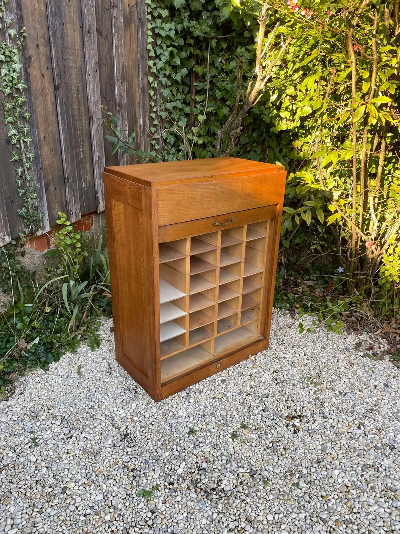 Ancien petit meuble classeur