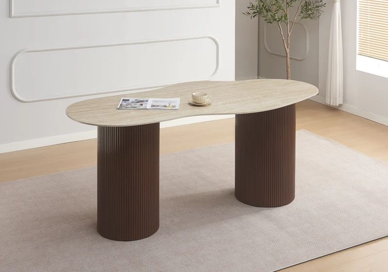 Table à manger effet travertin organique et pieds noyer - Venza