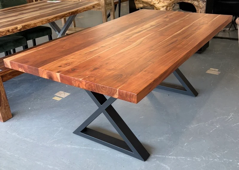 Table à manger en Acacia 72x40x2.5''
