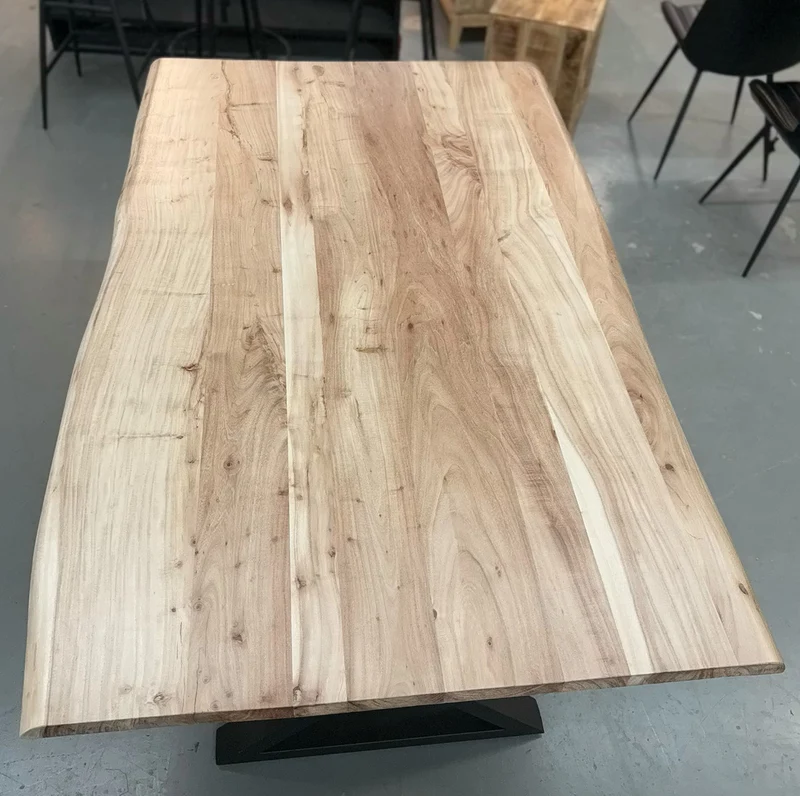 Table à dîner en Acacia Blanchi 72x40''