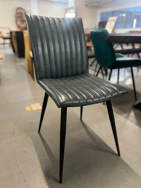 Chaise 100% cuir