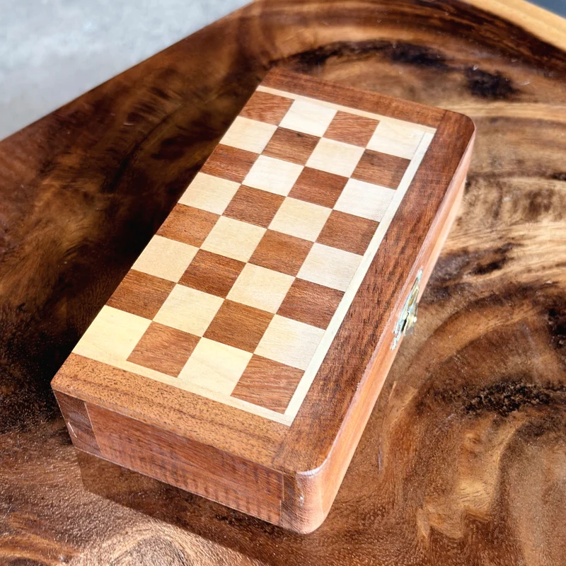 Jeu d'échecs pliable 8" carré