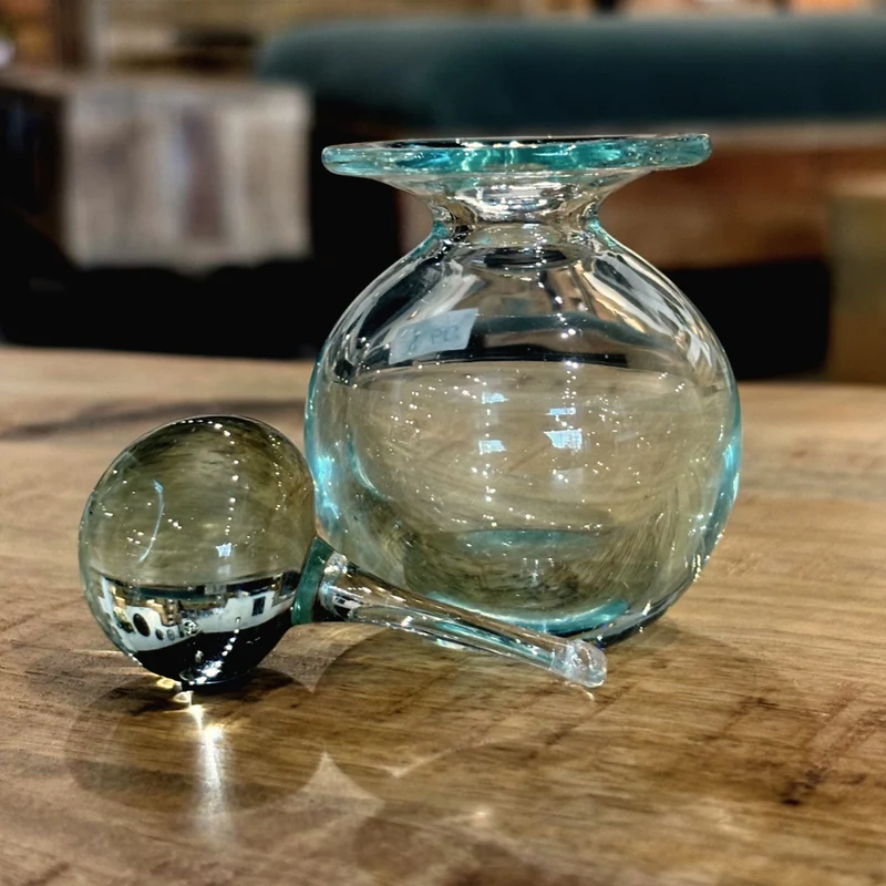 Parfumeuse en verre soufflé 3"