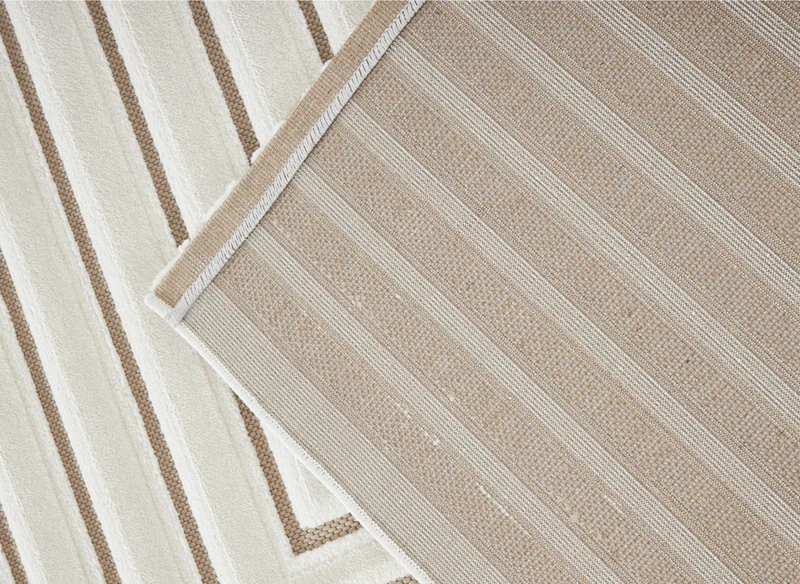 Tapis blanc écru à motifs chevrons 200 x 290 cm AMELIO