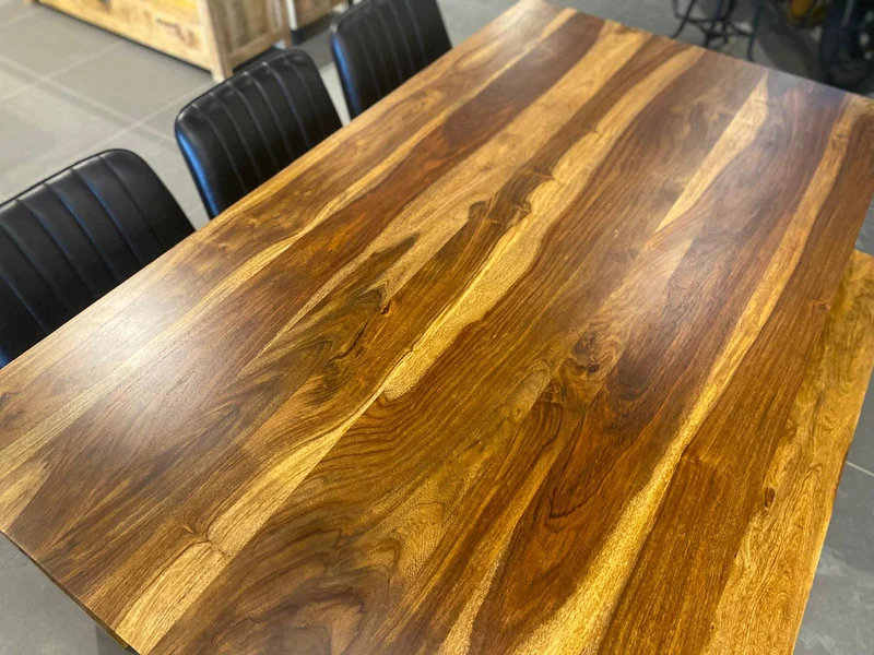 Table à dîner AVADI brun