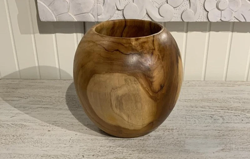 Vase en bois 8x8" NATURE