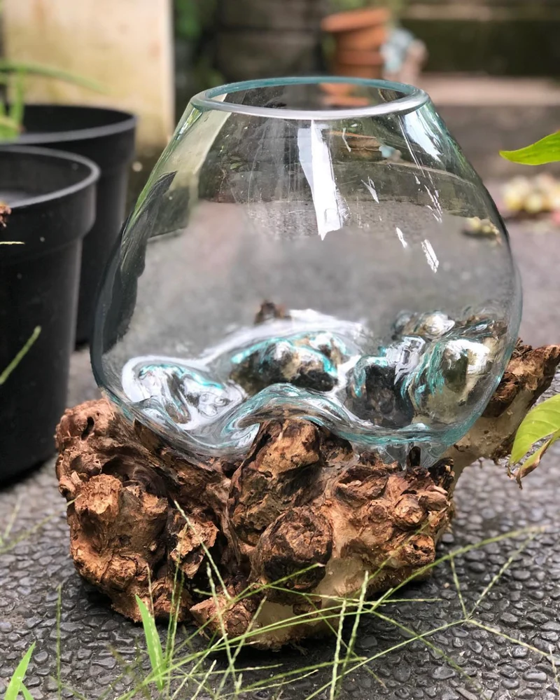 Vase en bois et verre soufflé Ø6"