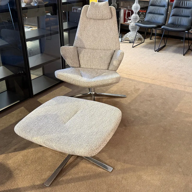 Un fauteuil + Un pouf - Trifidae