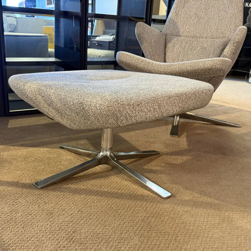 Un fauteuil + Un pouf - Trifidae