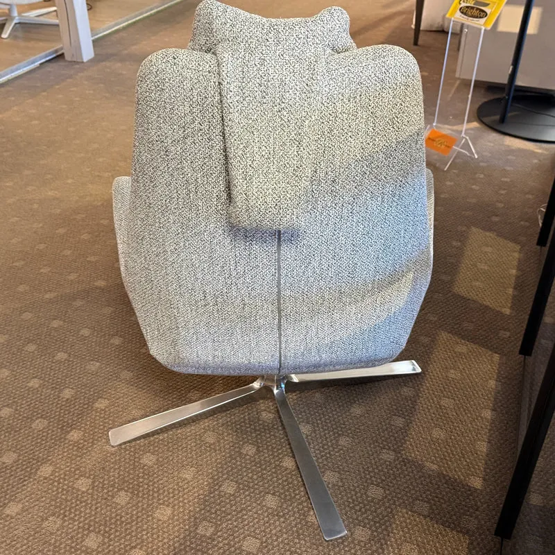 Un fauteuil + Un pouf - Trifidae