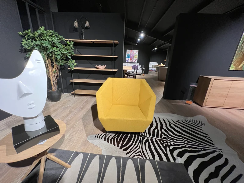 Un fauteuil - 3 angles