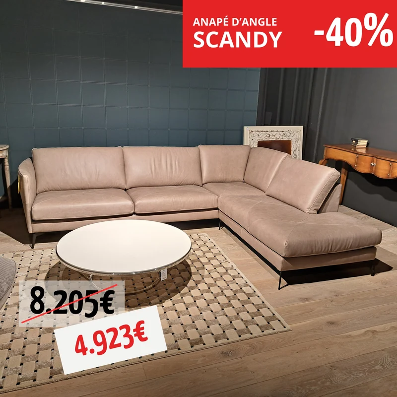Un canapé d'angle en cuir - Scandy