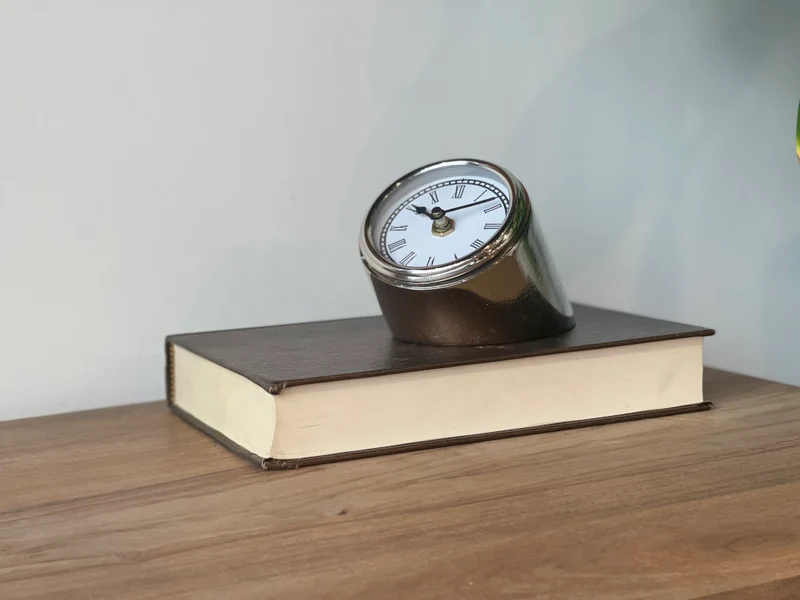 Horloge à poser Vintage en aluminium