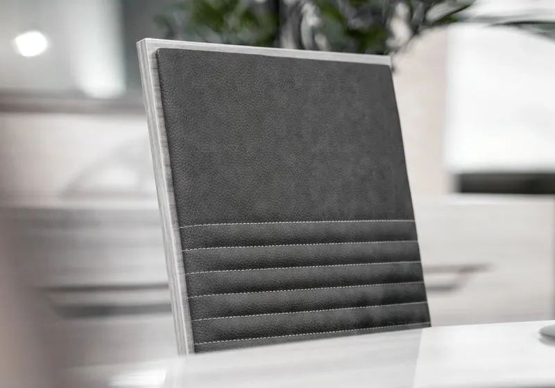 Chaise similicuir gris et dos laqué gris argent - Mia
