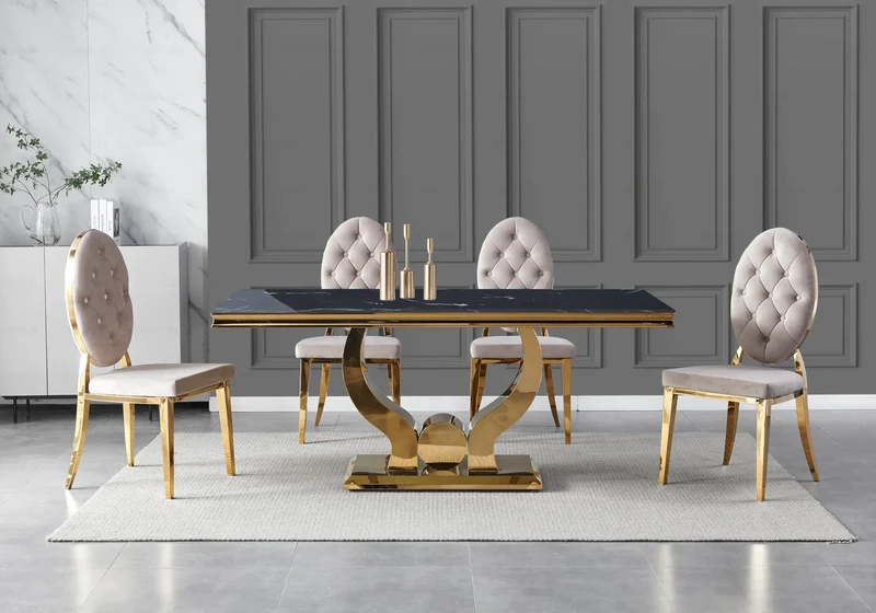 Table marbre noir et 4 chaises capitonnées doré – Omega
