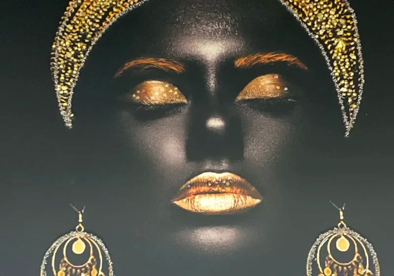 Tableau femme africaine ailes papillon dorées - Najya