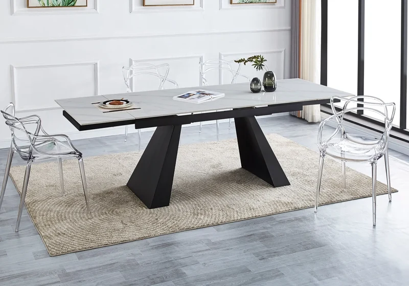 Chaise transparente minimaliste - Tilia