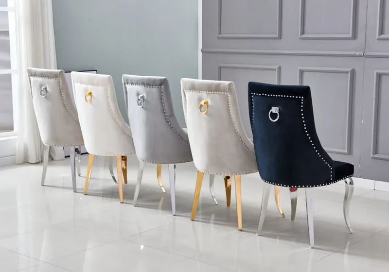 Chaises cloutées en velours gris et anneau argenté - Lara x4