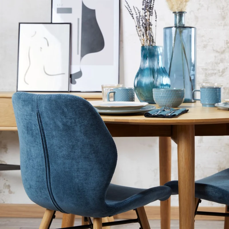 Chaise tissu soft touch bleu foncé