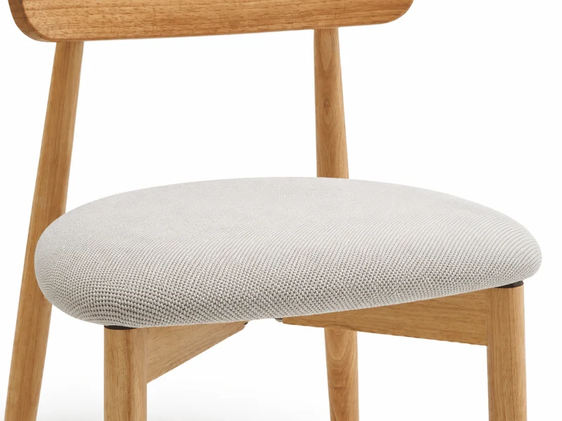 Lot de 4 chaises Varenne – bois clair, tissu doux et lignes élégantes