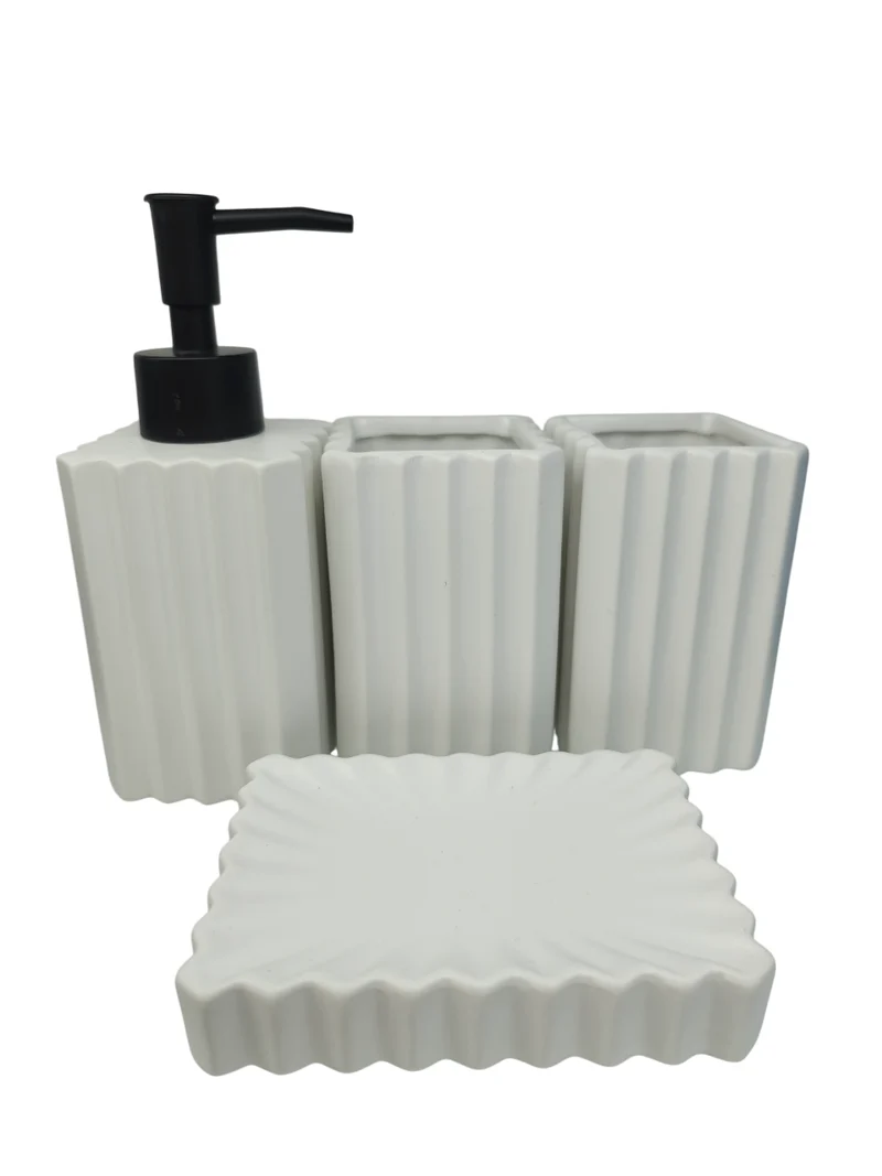 Set de 4 accessoires sdb