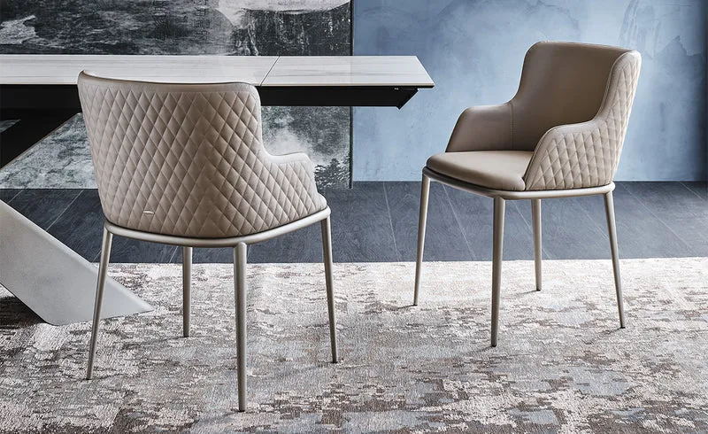 Chaise - bois et Cuir - Matelassé Magda