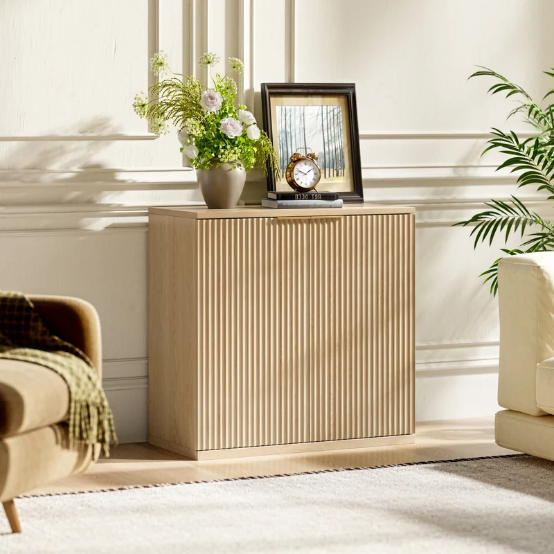 Buffet effet bois clair façade cannelée et finition dorée 80x40x80 cm VERTEXSYLTHYNOR