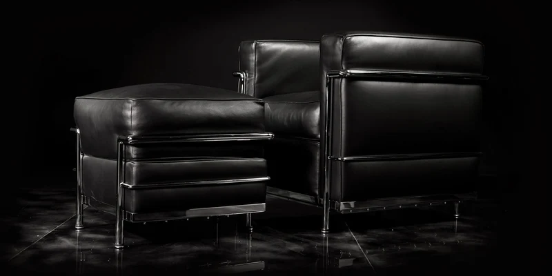 Fauteuil - Petit modèle (available earlier)