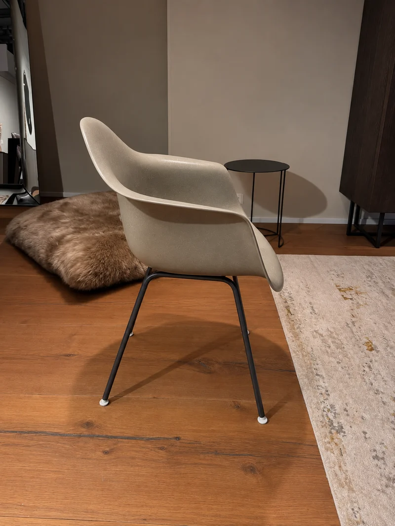 EXPO Vitra DAX Fauteuil à accoudoirs