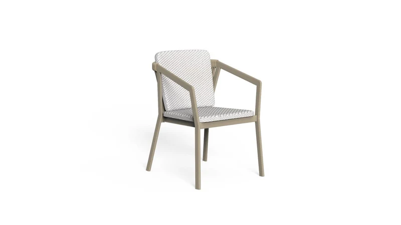 Nova chaise de salle à manger pour l'extérieur