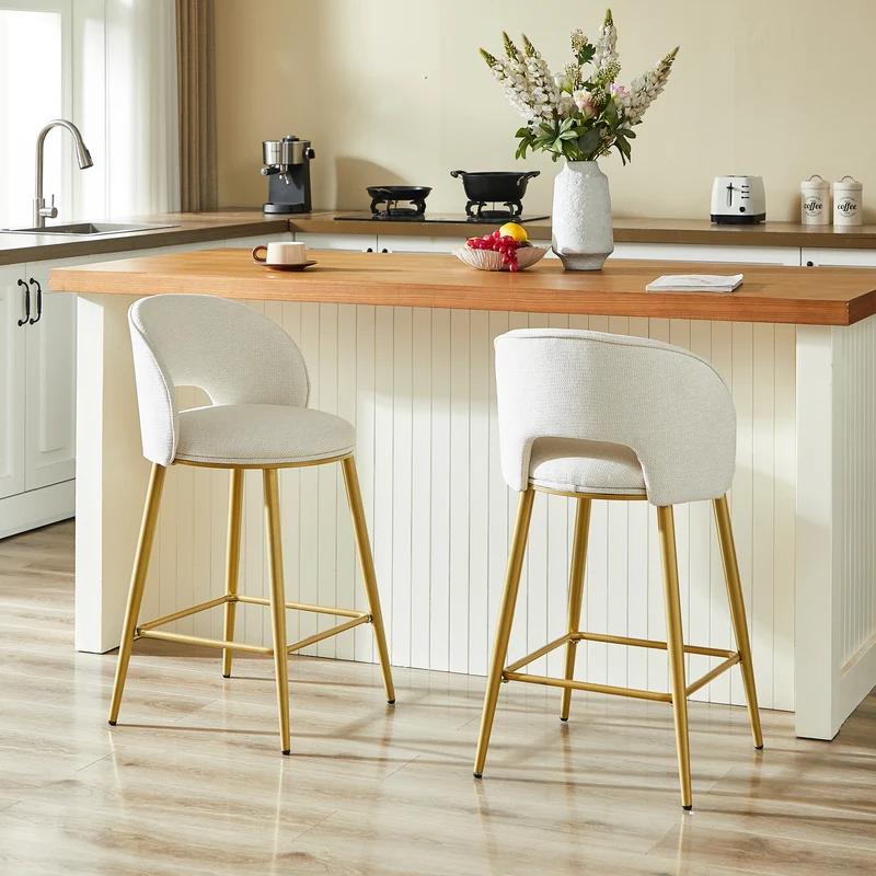 Lot de 2 tabourets de bar chenille beige avec dossier ajouré, pieds dorés FLAREKAEL