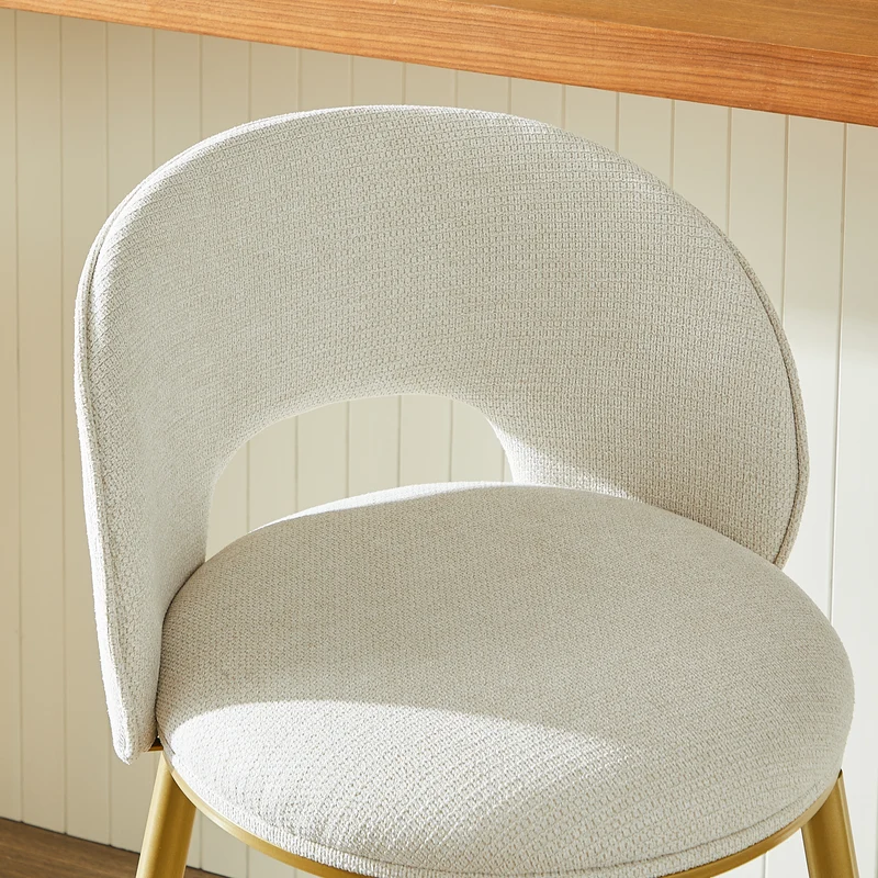 Lot de 2 tabourets de bar chenille beige avec dossier ajouré, pieds dorés FLAREKAEL