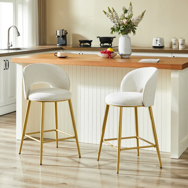 Lot de 2 tabourets de bar chenille beige avec dossier ajouré, pieds dorés FLAREKAEL