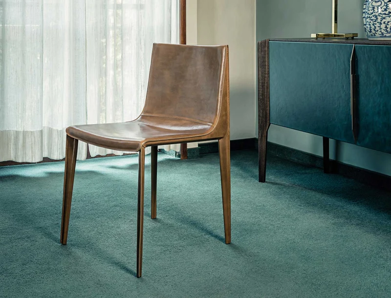 Emily chaise by Arketipo