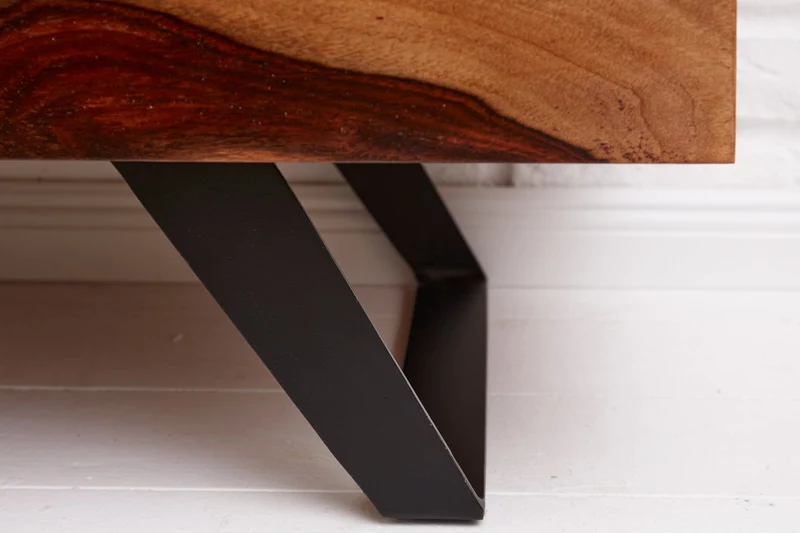 Meuble TV massif AMAZONAS 160cm en bois de Sesham marron avec bordure en arbre
