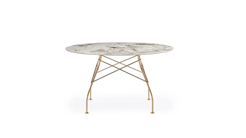 Glossy table ronde by Kartell