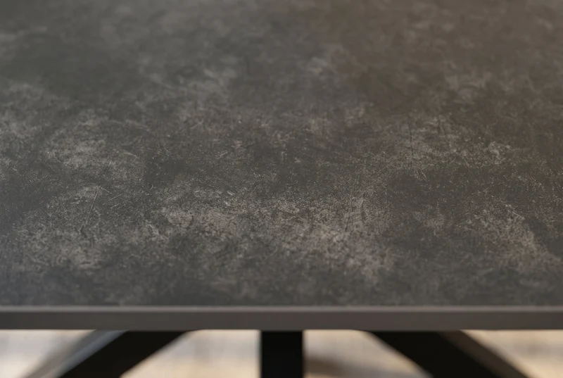 Table à manger moderne GALAXIE 180cm céramique anthracite structure étoile métal noir