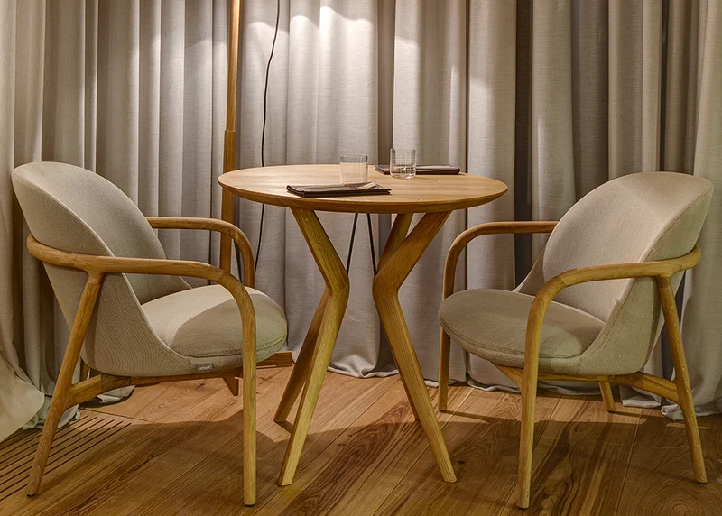 Table - Ovale ou ronde - Lakri